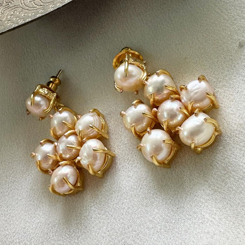 Pearl star earrings - Adorna