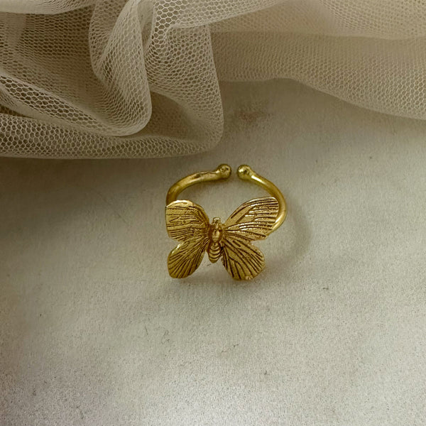Gold butterfly finger ring (size adjustable)