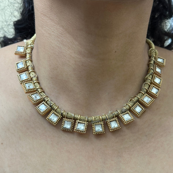 Threaded Kundan Squares set - Gold