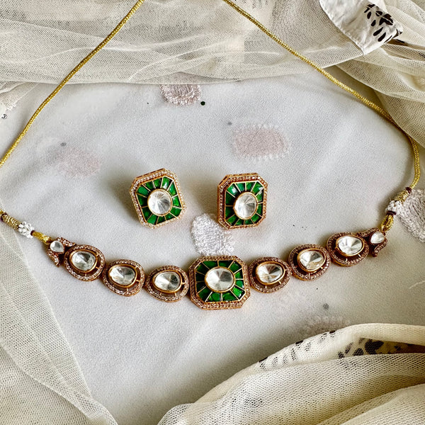 Antique Rectangle grid dollops choker/short set