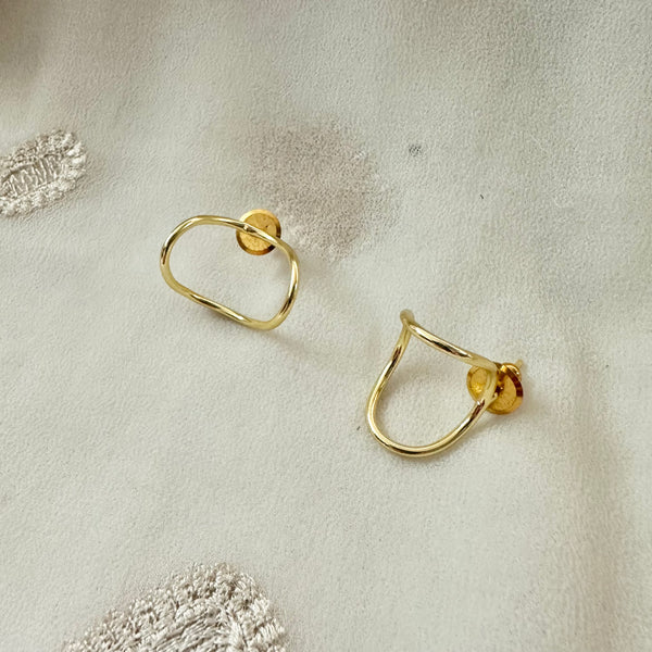 3D Hyperbole stud earrings