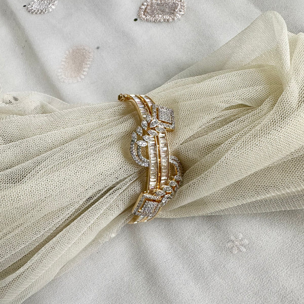 Entwined leaf bracelet