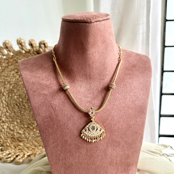 Mogappu pendant attigai 6 dot petal flower