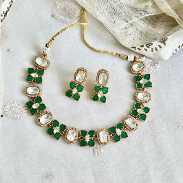 Antique Clover kundan necklace - Green