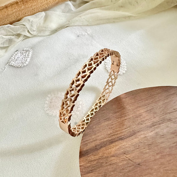 Rose gold Butterfly March openable bracelet