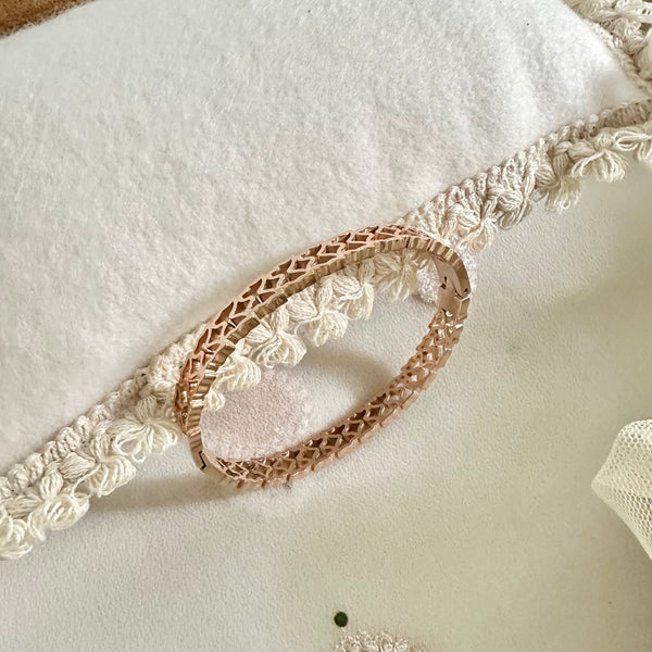 Rose gold Butterfly March openable bracelet