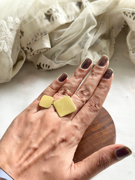 Contemp geometric finger ring (size adjustable)
