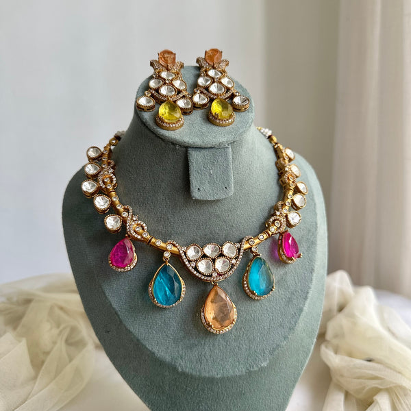 Antique multi-color tear drops short set