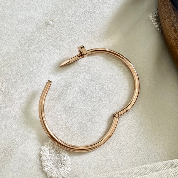 Rose gold openable bracelet