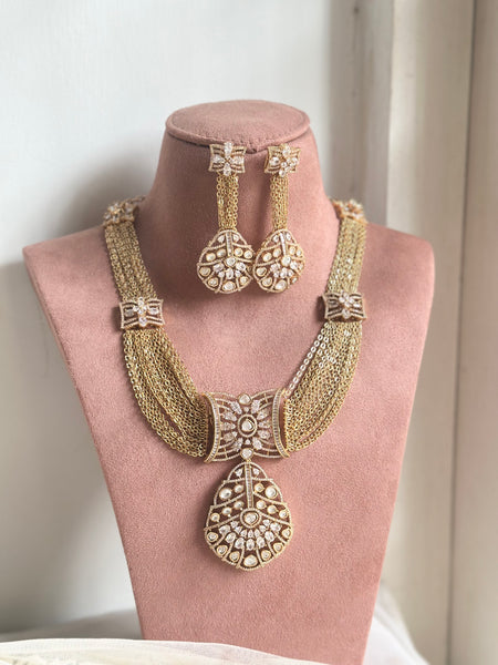 Regal polki short haaram set