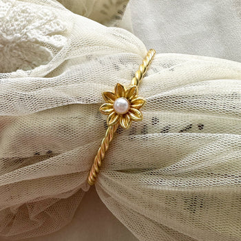 Flower pearl twists bracelet/kada