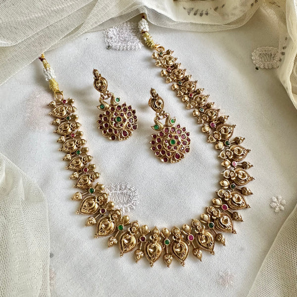 Matte Kemp Peacock in Pointed Paisley short set