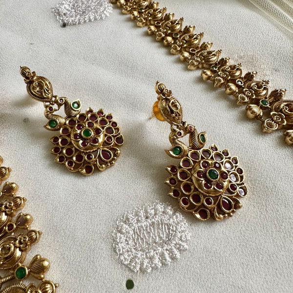 Matte Kemp Peacock in Pointed Paisley long set