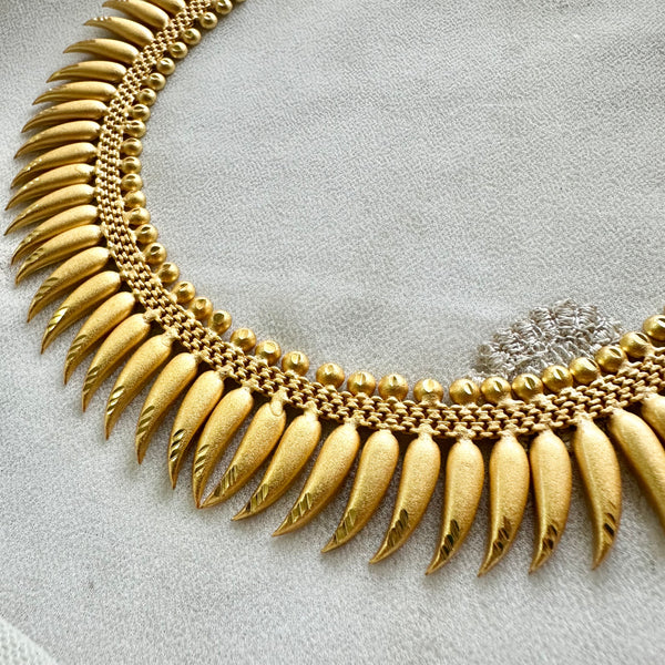 Kerala curved Paisley mala short