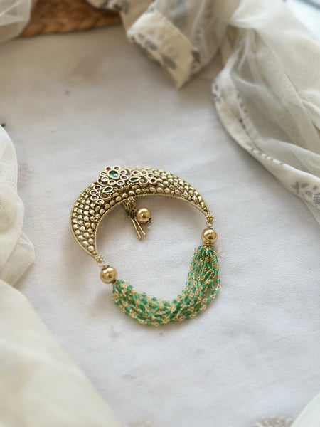 Matte kemp half moon Jada billai with green beads