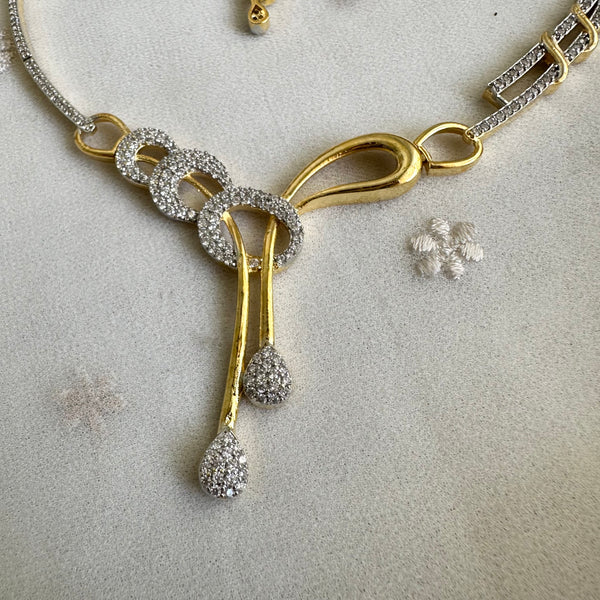 Dual tone AD loops intertwined short set