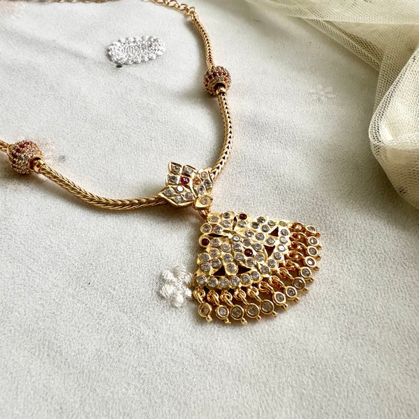 Mogappu pendant attigai floral bloom