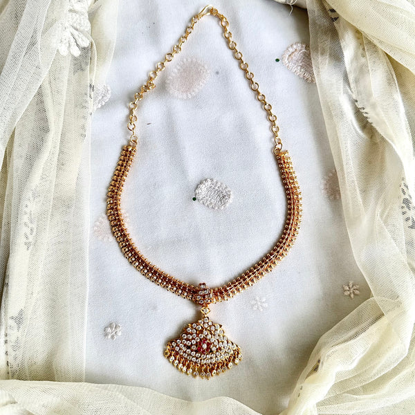 Ruby White Paisley attigai