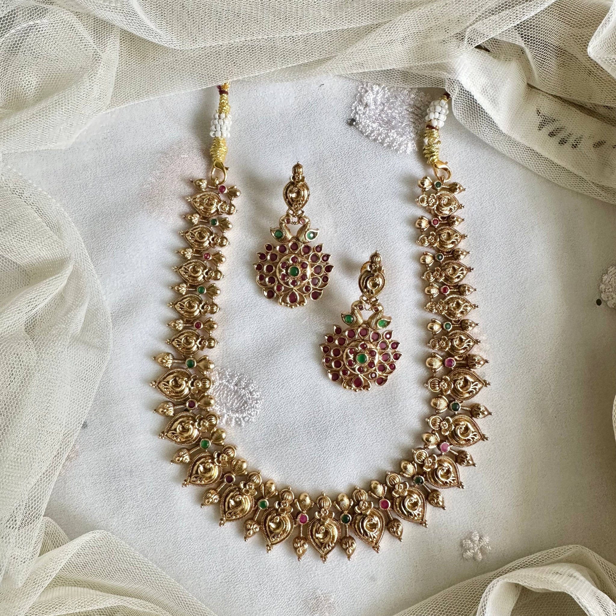 Matte Kemp Peacock in Pointed Paisley short set