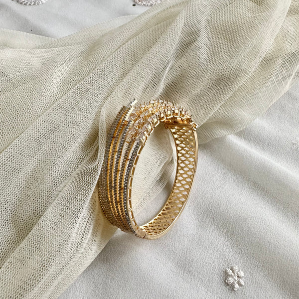 Gold AD Star rush settle bracelet (openable type)