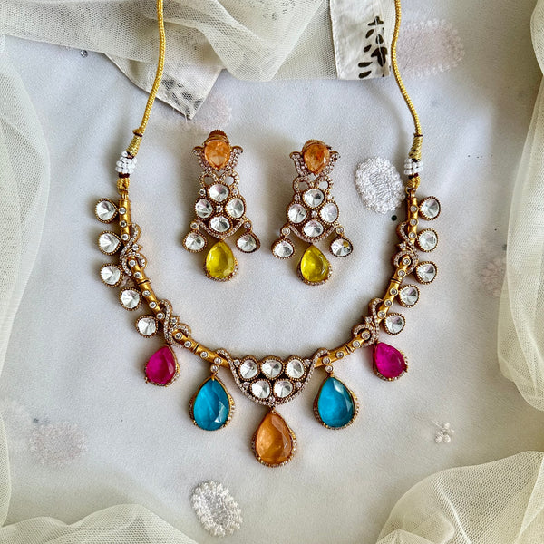 Antique multi-color tear drops short set