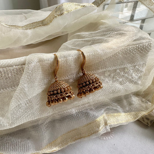 Matte twist hook jumkhas