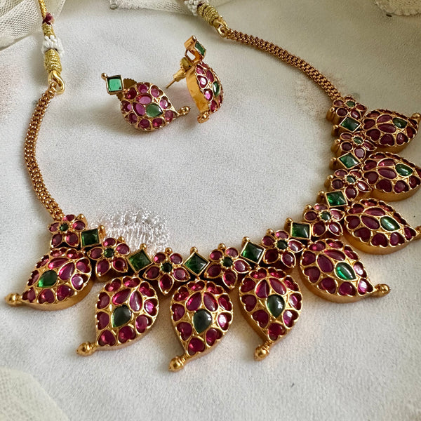 Matte Kemp Paisley short set