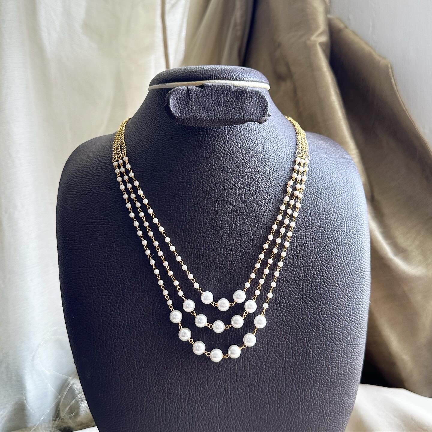 3 layer pearl necklace - Adorna