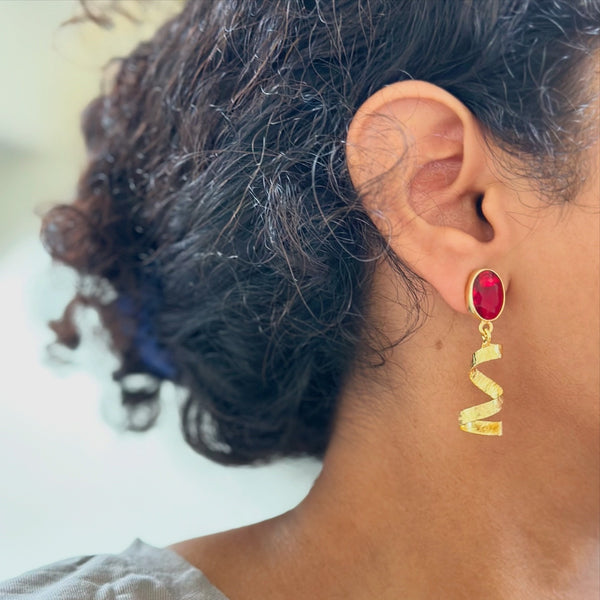 Oval stone Screw-Swirl earrings