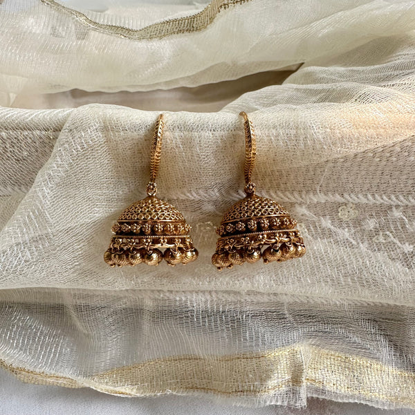 Matte twist hook jumkhas