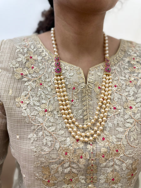3 layer pearl with floral mogappu chain