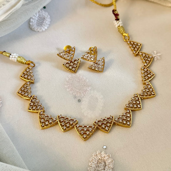 Matte CZ triangle cups neckset