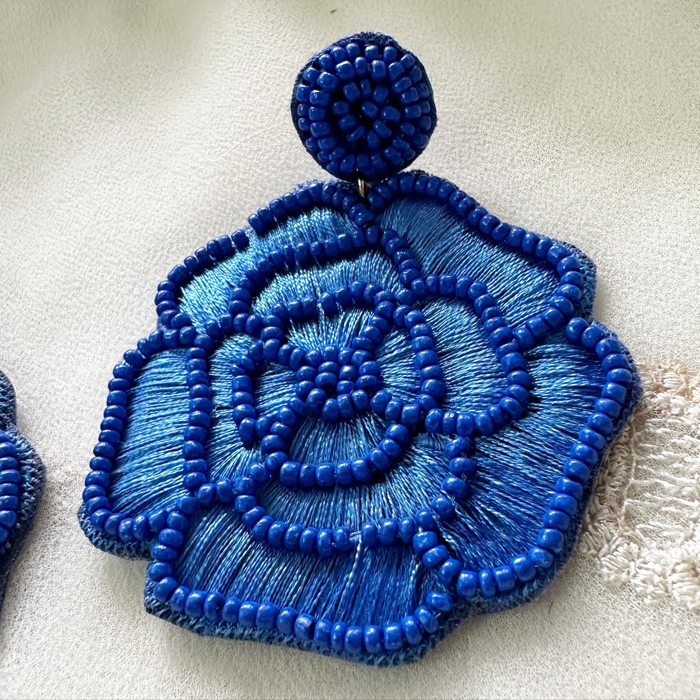 Rose Fabric earrings - Blue - Adorna