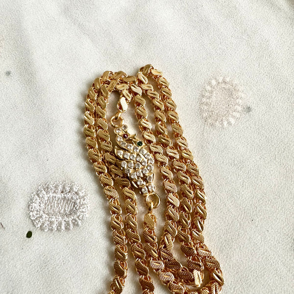 Single line Peacock Stone mogappu chain