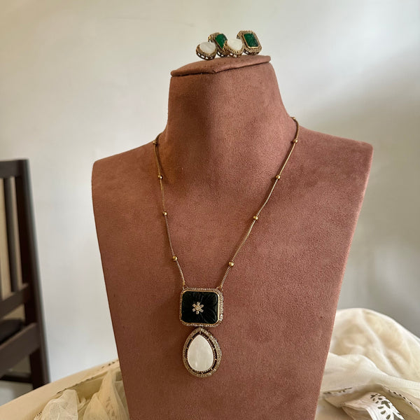 Rectangle carved stone tear drop pendant set - Green