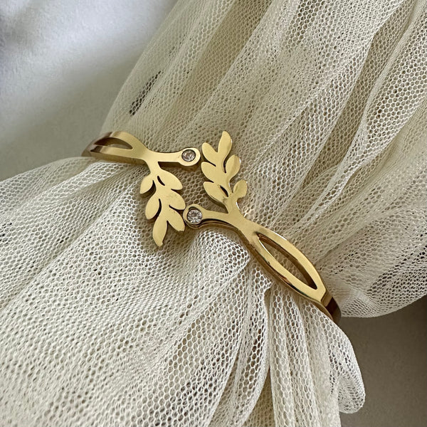 Gold leaf twigs bracelet
