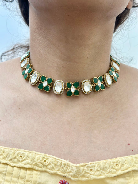 Antique Clover kundan necklace - Green
