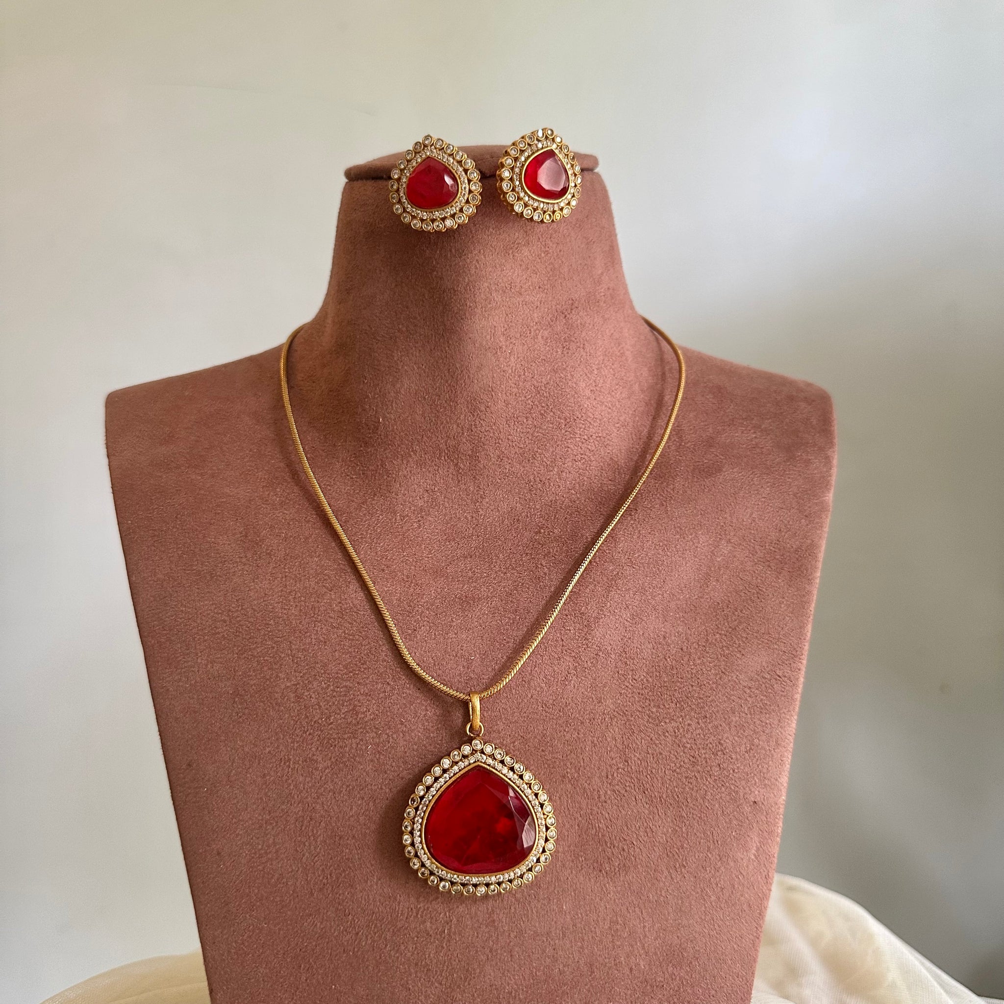 Matte tear drop CZ pendant set- Ruby