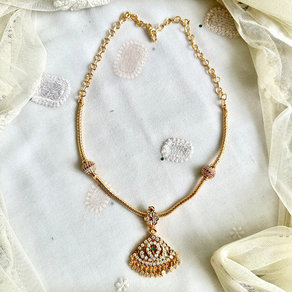 Mogappu pendant attigai 6 dot petal flower