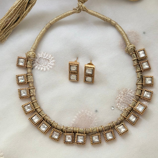 Threaded Kundan Squares set - Gold