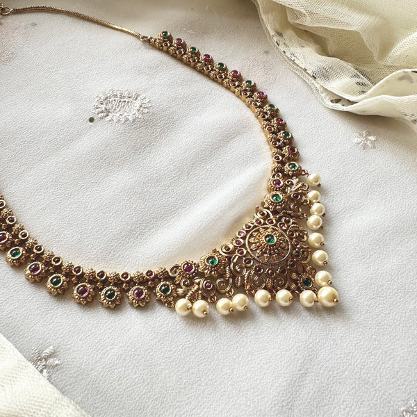 Antique Ruby-Green mottu flower necklace