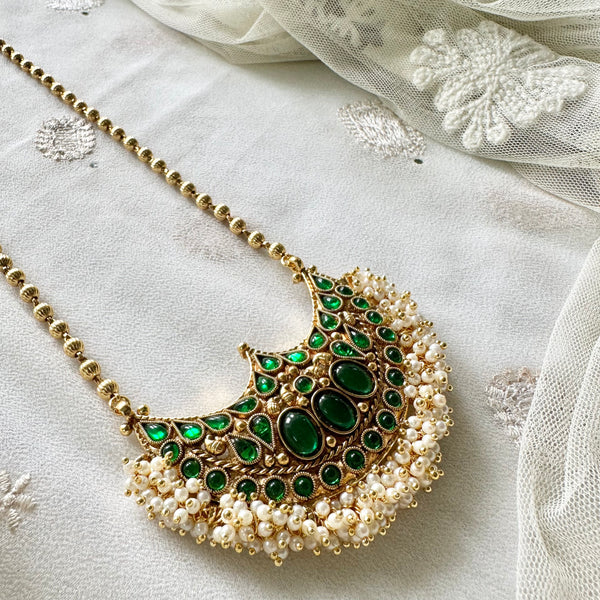Nithra Green - Kemp Half moon pendant chain