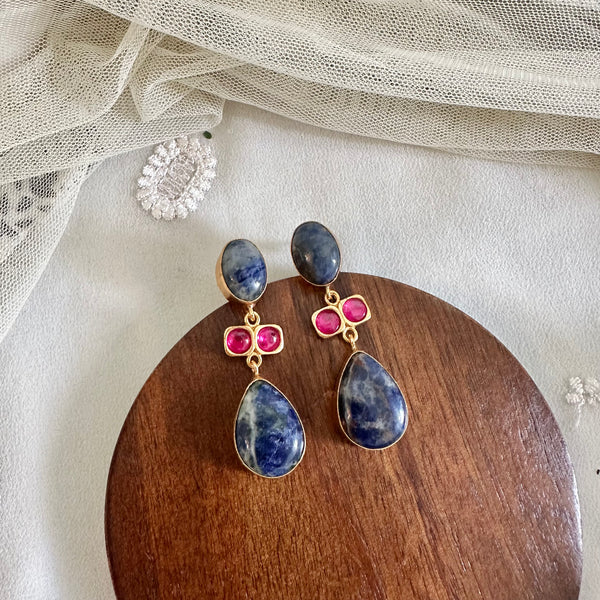 Kundan Simple tear drop earrings