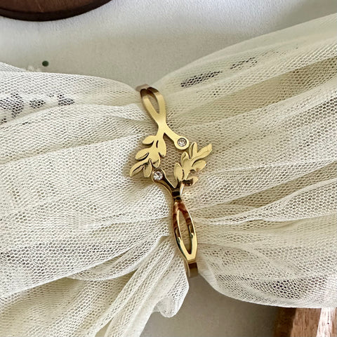 Gold leaf twigs bracelet