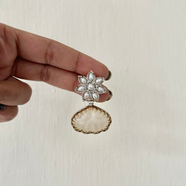 Real Rei pearl petal floral studs