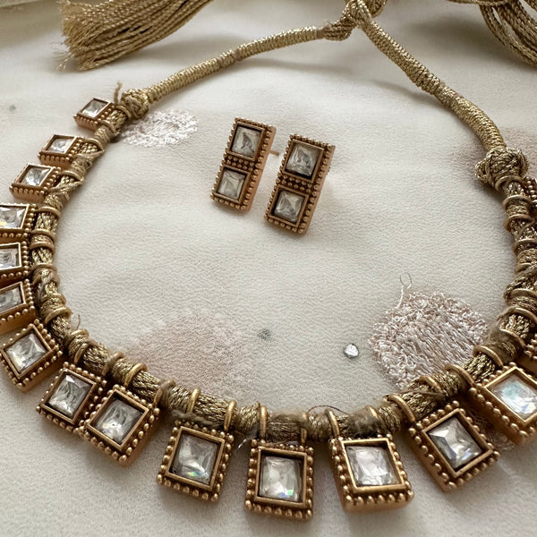 Threaded Kundan Squares set - Gold