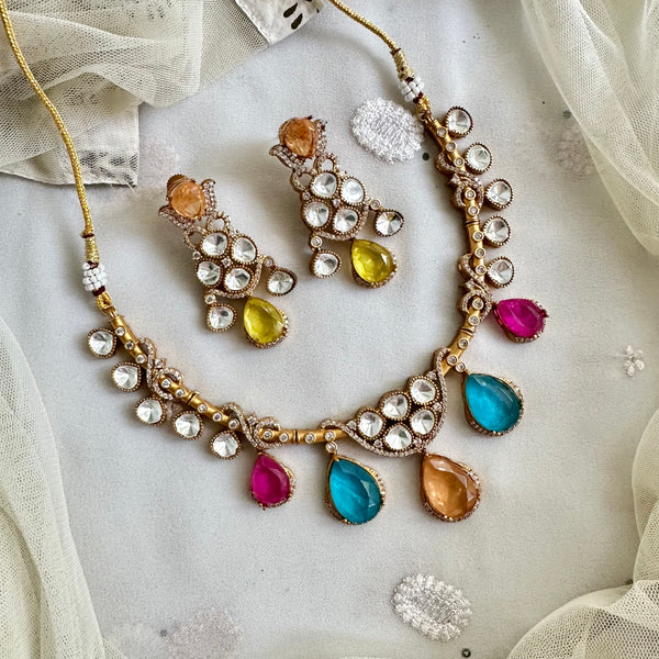 Antique multi-color tear drops short set