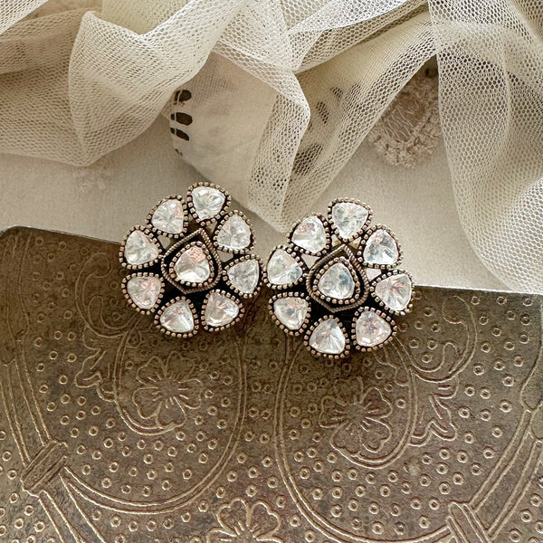 Victoria dotted tear-drop flower studs