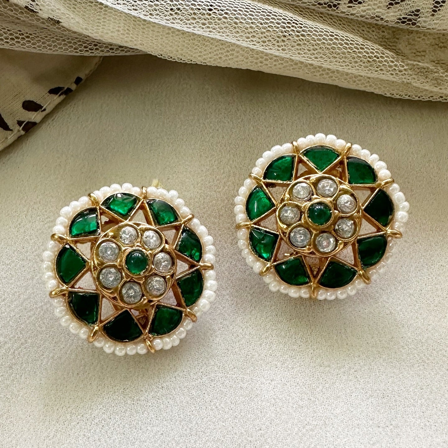 Kundan Jadau Flower studs with pearl lining