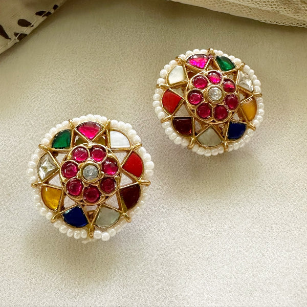 Kundan Jadau Flower studs with pearl lining